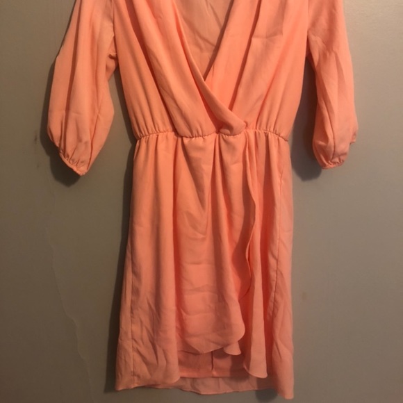 Peach Cross Top Dress - Picture 4 of 4